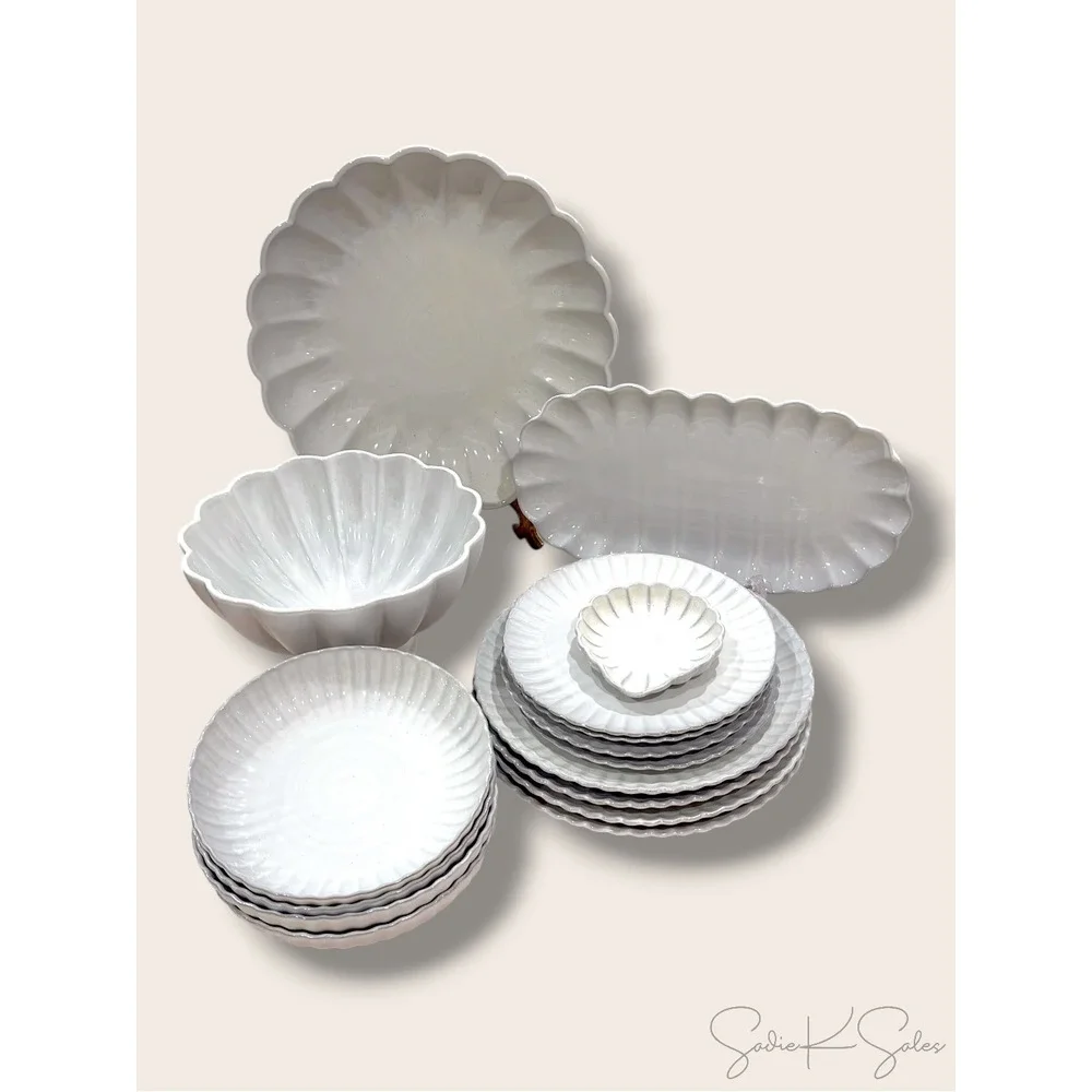 Scalloped‎ Edge Stoneware Spoon Rest - Hearth & Hand Magnolia